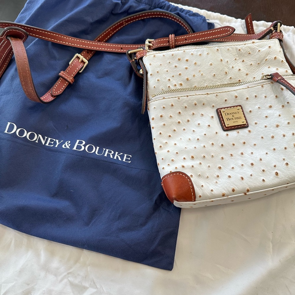 Dooney & Bourke